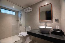 客室内バスルーム ARTOTEL Cabin Bromo