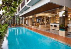 Swimming Pool 2 Kinaralana Hotel Yogyakarta