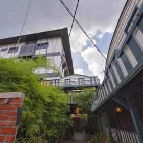Exterior / Building 1 Redstone Boutique Hotel, โรงแรม & ที่พัก ซันเวย์ พูตรา มอลล์