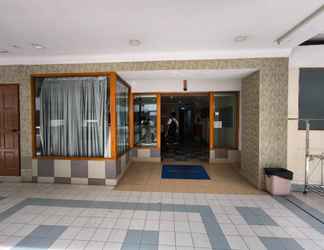 Lobby 2 OYO 90895 Hotel Ikia