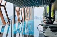 Swimming Pool Scarletz Suites KLCC by M Suites