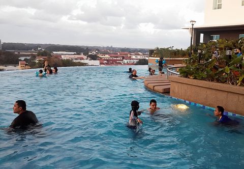 Kolam Renang Zulanie Home @ D'Perdana Apartment, Free Wifi & Netflix, Spacious