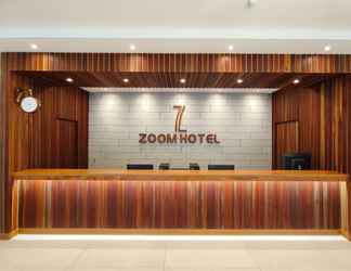 Lobi 2 Zoom Hotel