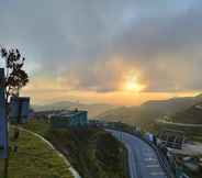 Nearby View and Attractions 7 GentingTop 14CFoggyColdSty6Pax @GrdIonDelmn