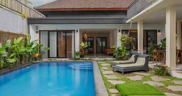 Kolam Renang Villa Ratu Ayu