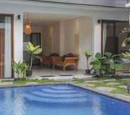 Swimming Pool 3 Villa Ratu Ayu