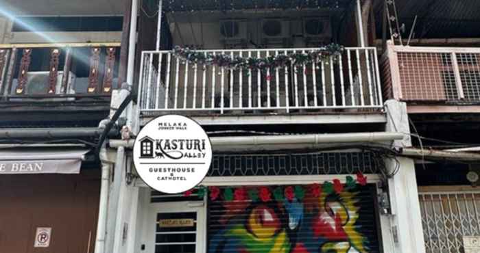 Bangunan SPOT ON 90898 Kasturi Alley Guest House & Cat Hotel