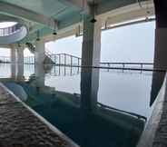 Swimming Pool 7 Daima Suites Margonda