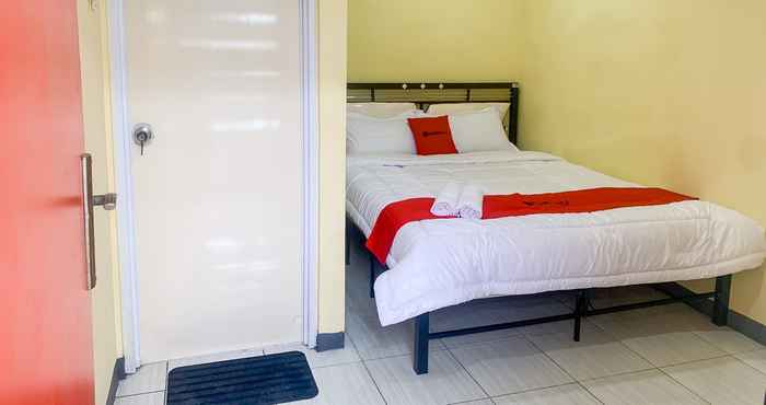 Kamar Tidur RedDoorz @ Balaraja Centre Plaza