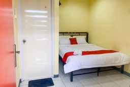 RedDoorz @ Balaraja Centre Plaza, USD 25.92