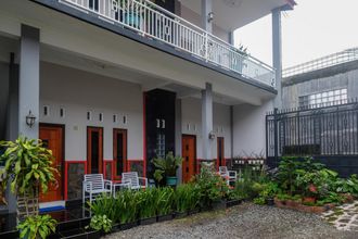 ภายนอกอาคาร 4 RedDoorz @ Jalan Dieng 3