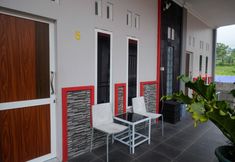 อื่นๆ 6 RedDoorz @ Jalan Dieng 3