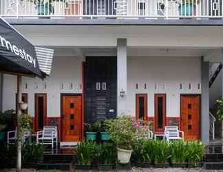 Exterior 2 RedDoorz @ Jalan Dieng 3