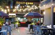 Quầy bar, cafe và phòng lounge 6 Best Star Resort Langkawi