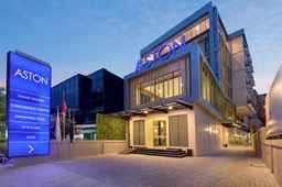 Aston Palu Hotel & Conference Center, USD 246.24