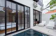 Swimming Pool 5 The Lavana Seminyak Loft 360 (1 Bedroom Villa with Private Pool)