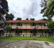 Exterior 6 OYO 90906 Rumah Rehat Awana