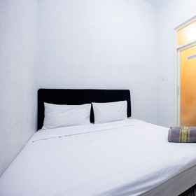 Bedroom 1 Marcello Residence Siwalankerto near Petra University Surabaya Mitra RedDoorz, Yayasan BHAKTI LUHUR JALAN KAPUAS FI NO 22 jalan raya wisma Tropodo waru Sidoarjo 酒店