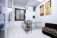 Lobby Marcello Residence Siwalankerto near Petra University Surabaya Mitra RedDoorz