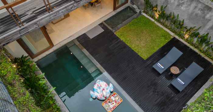 สระว่ายน้ำ Kolila Villa Seminyak by Ini Vie Hospitality