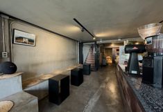 Bar, Cafe and Lounge 7 Once in a Blue Moon Cafe & Hostel