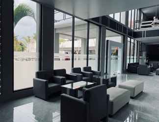 Lobby 2 Genio Syariah Hotel, Solo