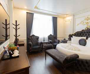  Royal Duong Noi Hotel			, THB 881.50