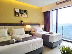 Bedroom 4 TopGenting LeafFlower16ColdSuite6Pax @GrdIonDelmn