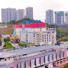 Nearby View and Attractions 1 Legoland-7mins Walk-Happy Family Suite-Kids Friendly with Lakeview @ Dpristine (8pax), Hotel Restoran padang bundo kanduang