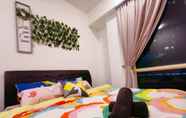 Bedroom 5 Legoland -5min walk@Spacious Happy Travel Family Suite at Afiniti Residency with Bathub-8pax(Max)