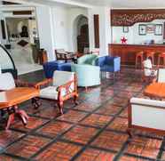 Quầy bar, cafe và phòng lounge 3 TripleTree Hotel & Resort Bukittinggi