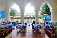 Nhà hàng TripleTree Hotel & Resort Bukittinggi