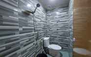 In-room Bathroom 5 D Residence Syariah