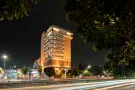 Exterior The Capital Hotel Surabaya