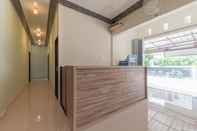 Lobby RedDoorz Plus near RSUD Gunung Jati Cirebon