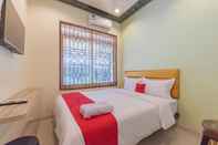 Bedroom RedDoorz Plus near RSUD Gunung Jati Cirebon