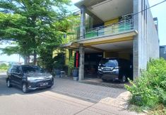 Exterior 3 RedDoorz Syariah near Bypass Krian