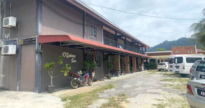 Exterior OYO 90910 Homestay D Lalang Inn