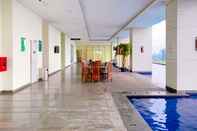 Swimming Pool Apartemen B Residence by Nusalink