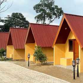 Exterior / Building 3 Urbanview Hotel Nerine's Glamping Village Cipanas by RedDoorz, Puncak Hotels