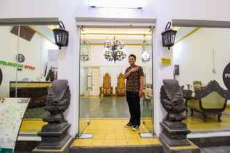 Lobi 4 Prayogo Style Inn Prawirotaman Yogyakarta