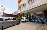 Exterior 5 Urbanview Hotel Residence 446 Tanjung Duren