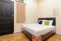 Bedroom Urbanview Hotel Residence 446 Tanjung Duren