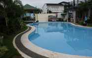 Swimming Pool 2 Villa Celine Laguna