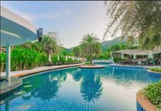 Swimming Pool 7 Holiday Inn Resort PHUKET KARON BEACH by IHG, an IHG Hotel