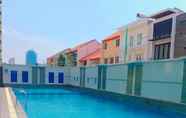 Swimming Pool 4 Izi Cozi Hotel Kemayoran