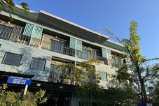 외관 V Tharm Hotel