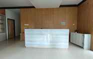 Lobby 2 Urbanview Hotel B Liv Kendari