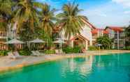 Hồ bơi 4 Pax Ana Doc Let Resort & Spa