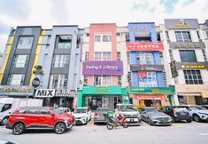 Exterior 2 Swing & Pillows @ KL Sri Petaling